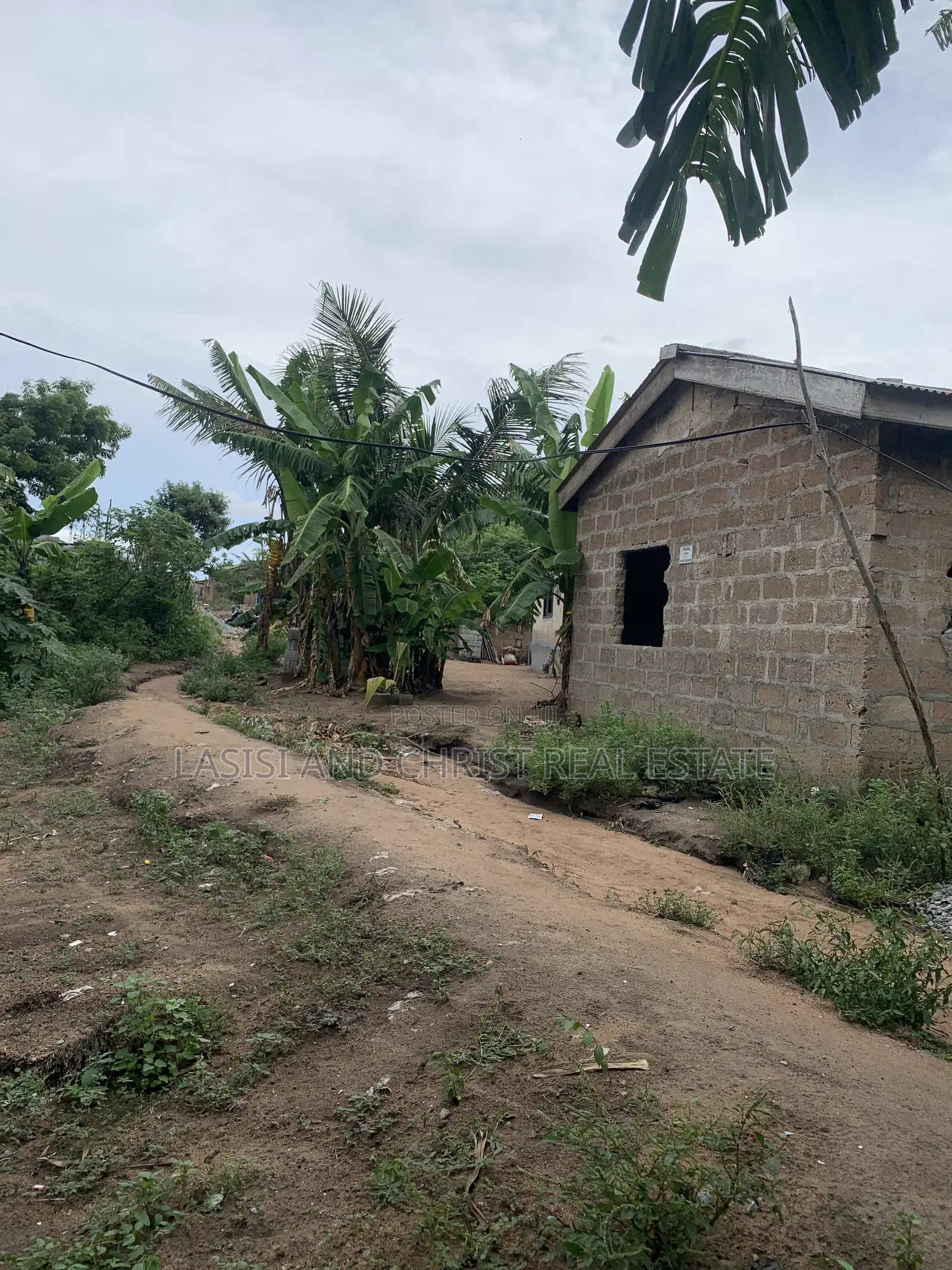 Half Plot for Sale in Manhean