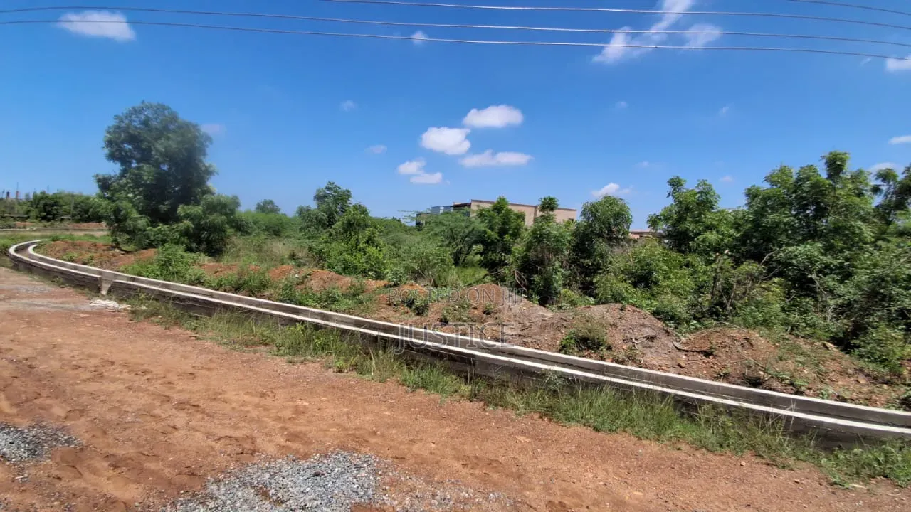 Titled 5 Plots of Land in a Gated Community Trasacco in Otano