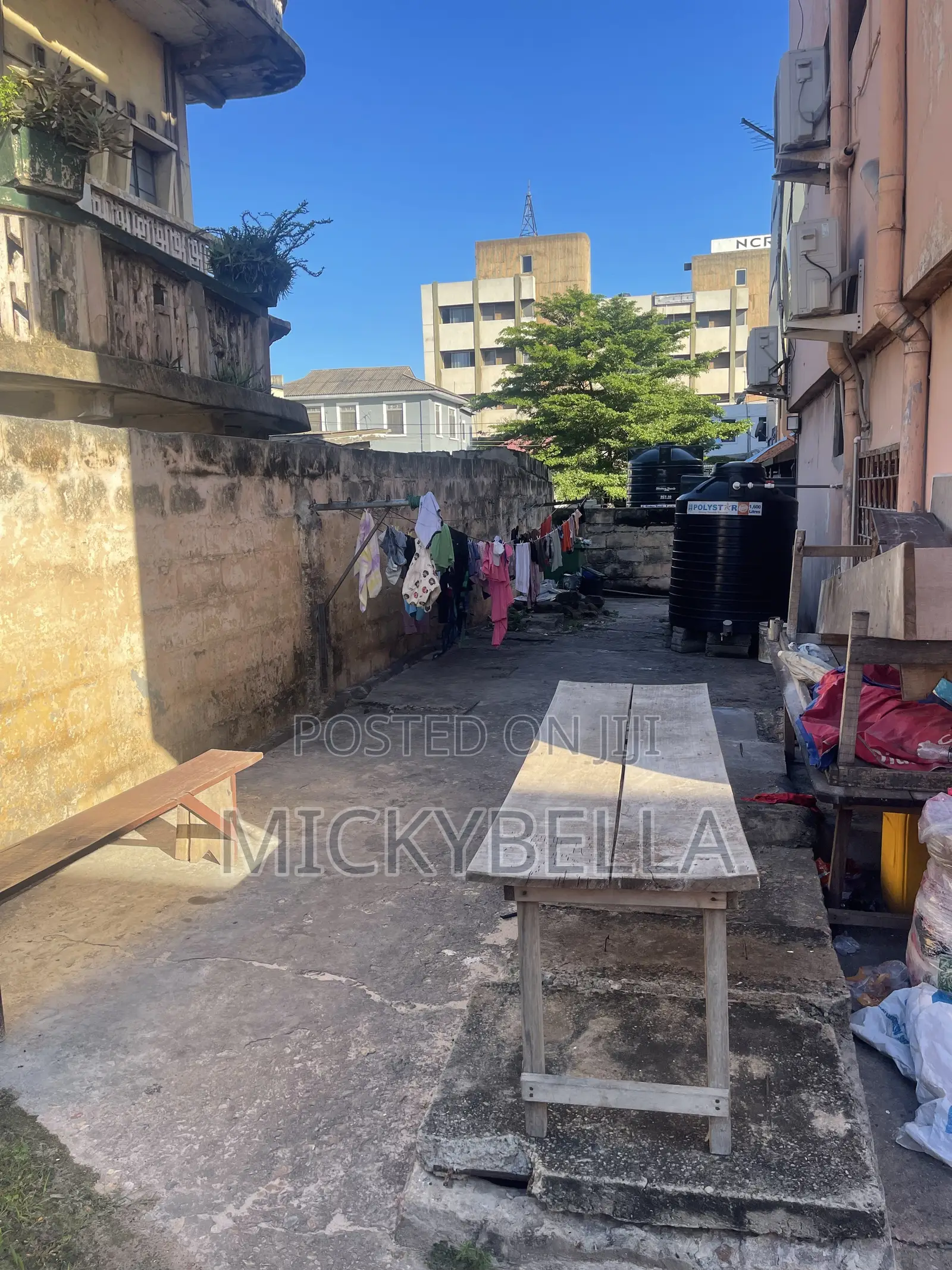 10bdrm House in Accra Poly Area for sale in Accra Poly Area
