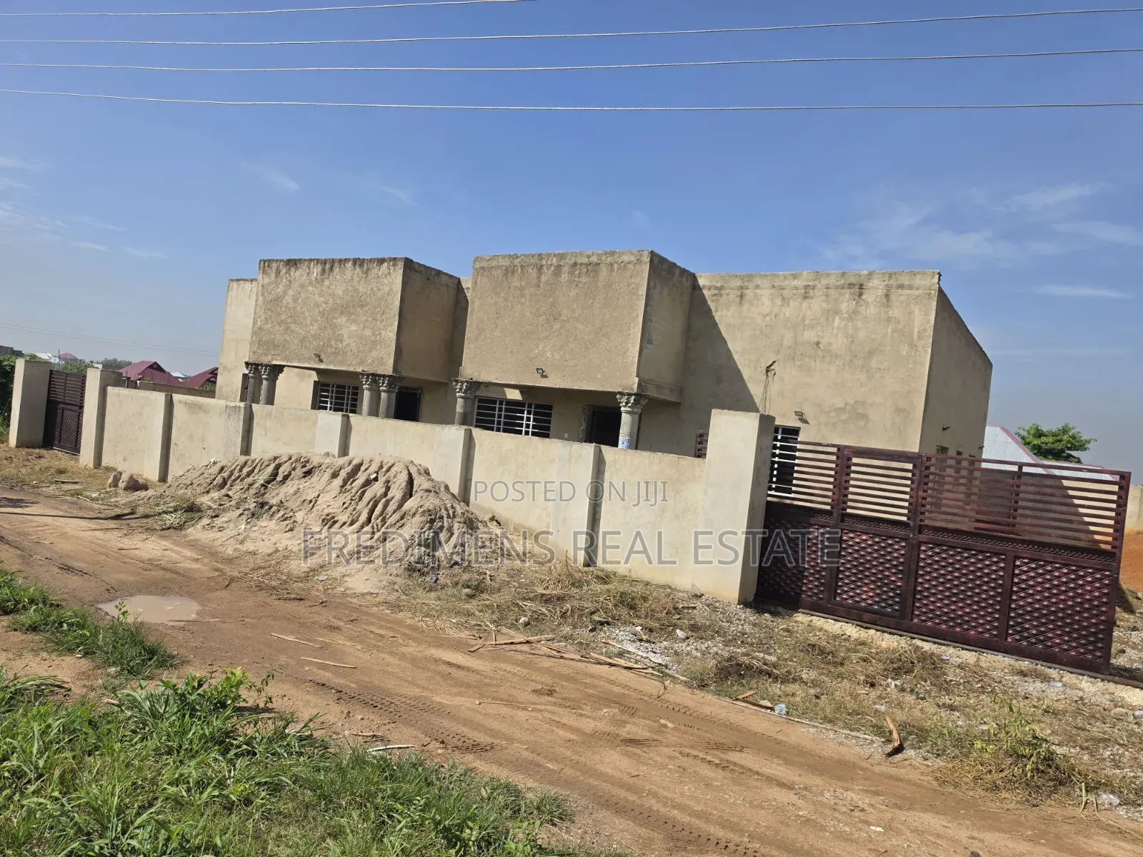4bdrm Apartment in Fredimens Real, Afigya-Kwabre for sale in Afigya-Kwabre