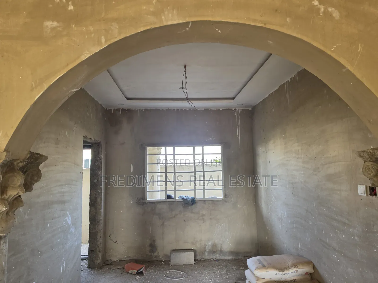 4bdrm Apartment in Fredimens Real, Afigya-Kwabre for sale in Afigya-Kwabre