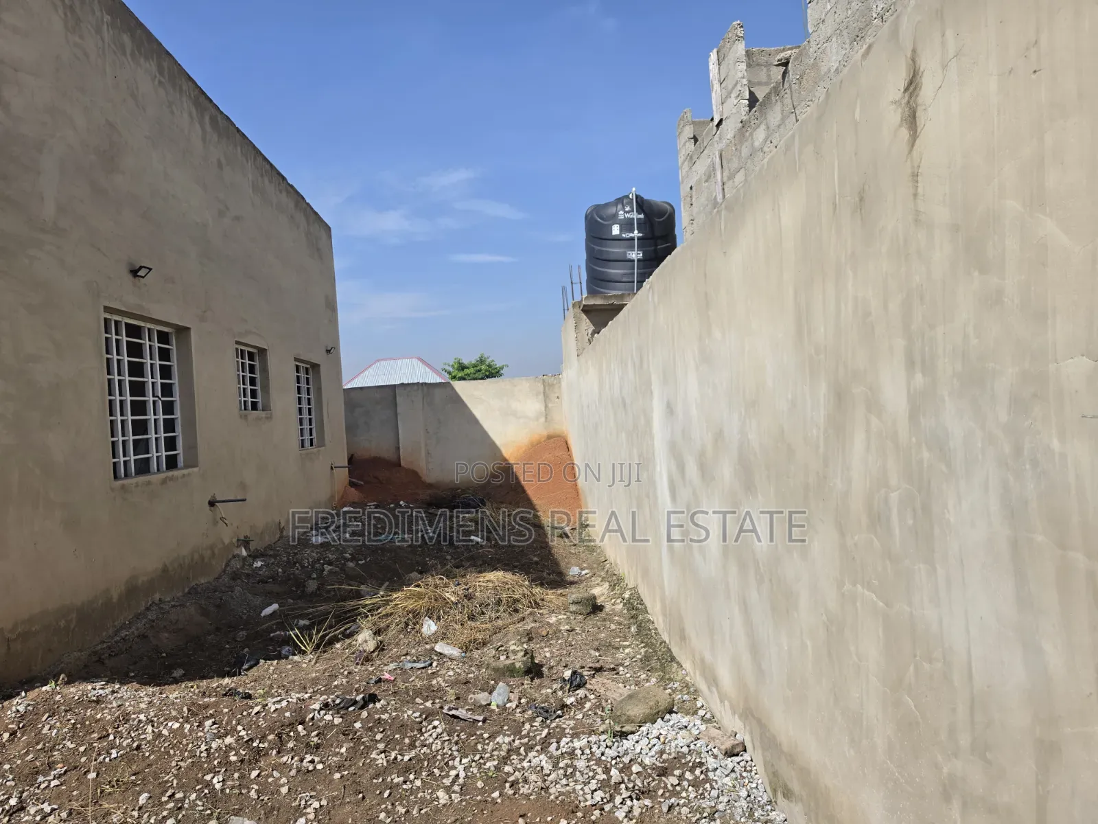 4bdrm Apartment in Fredimens Real, Afigya-Kwabre for sale in Afigya-Kwabre