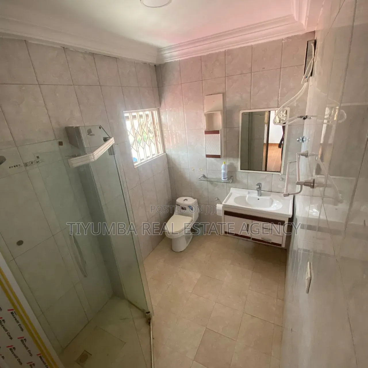 3bdrm Apartment in Tiyumba Real Estate., Police Station for rent in Police Station