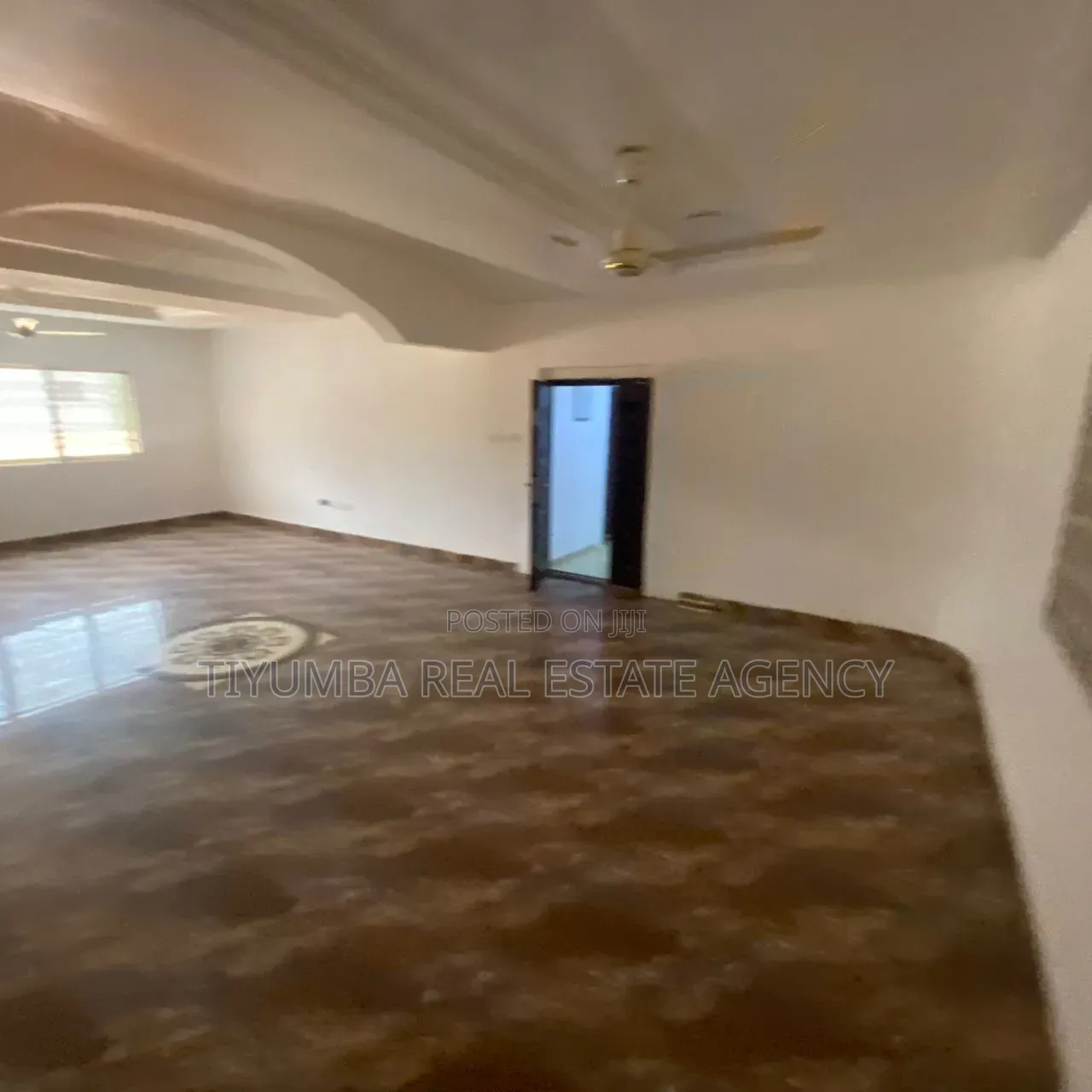 3bdrm Apartment in Tiyumba Real Estate., Police Station for rent in Police Station