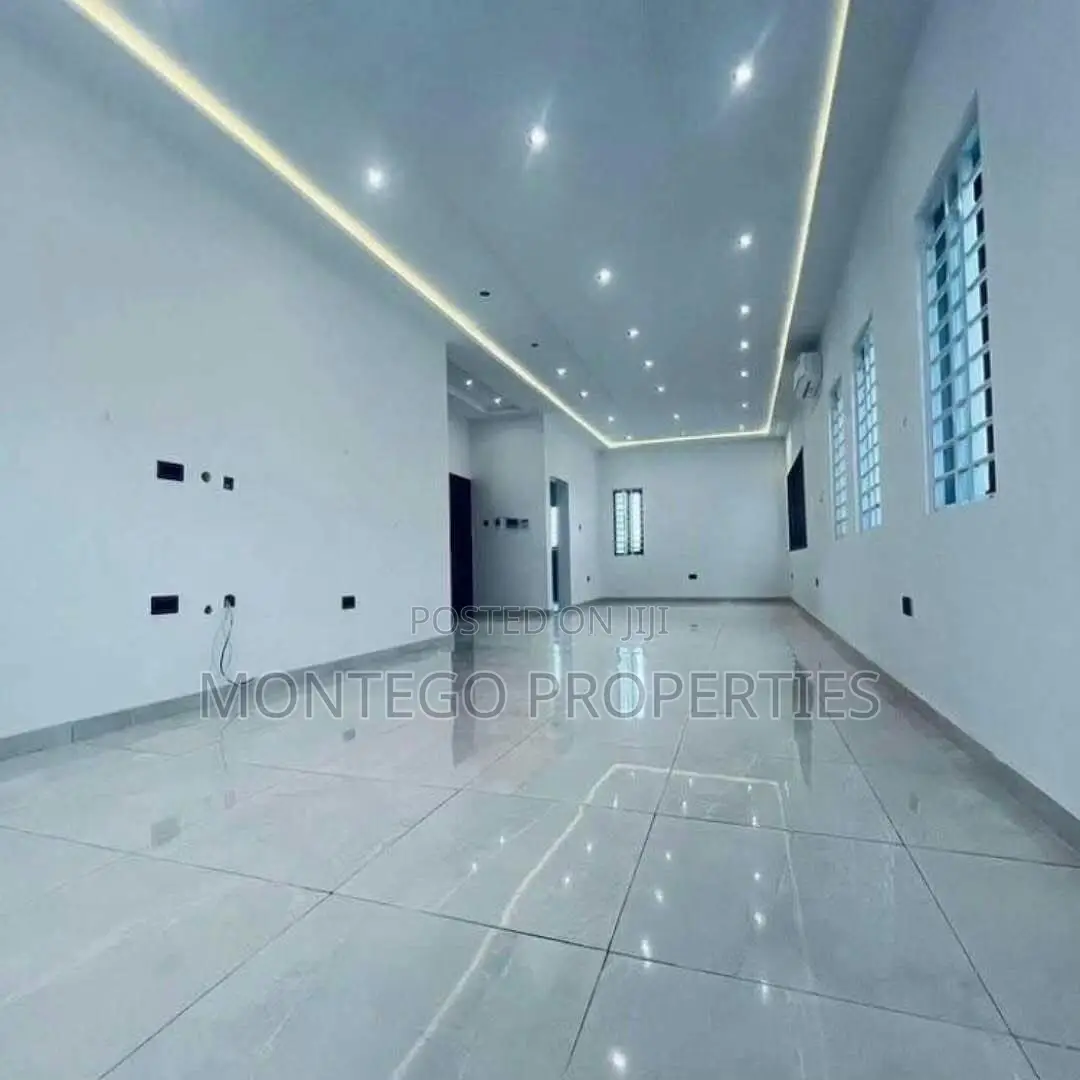4bdrm House in East Legon for sale in East Legon