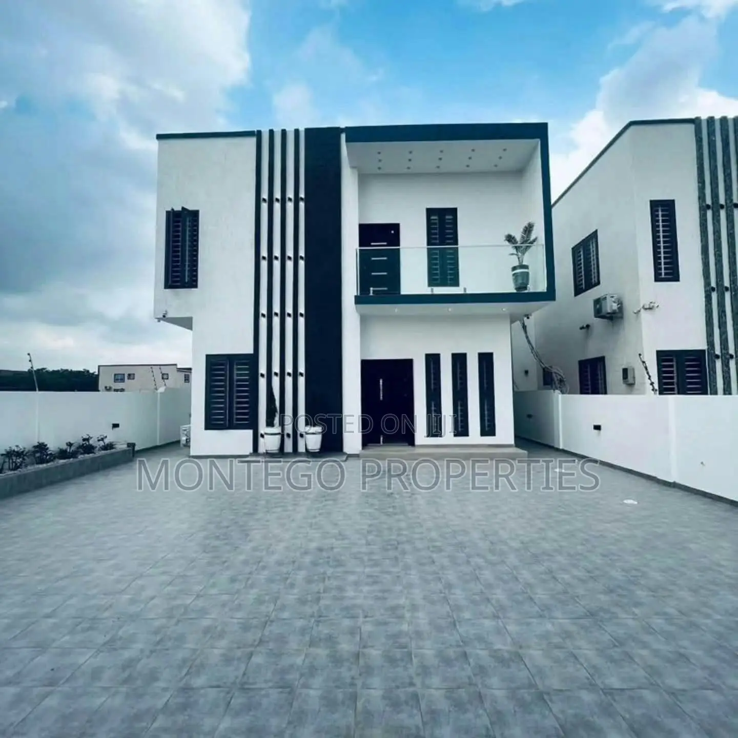 4bdrm House in East Legon for sale in East Legon