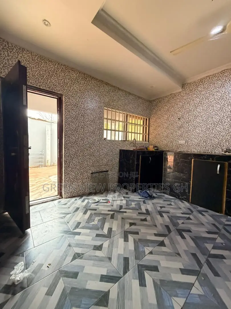 4bdrm House in West Hills Mall Area for rent in West Hills Mall Area