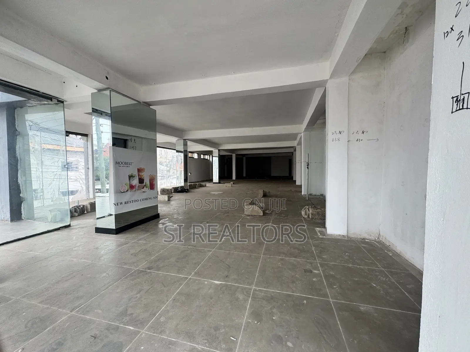 Prime Space for Office, Restaurant Etc Available in Osu