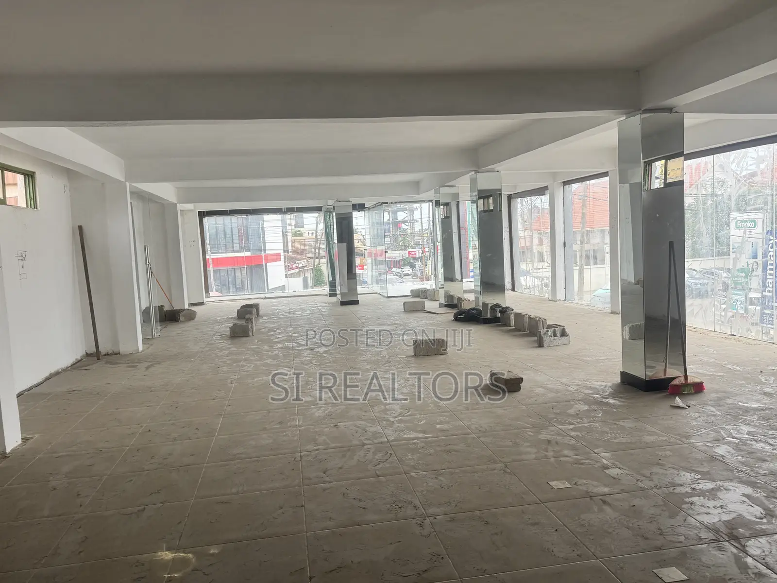 Prime Space for Office, Restaurant Etc Available in Osu