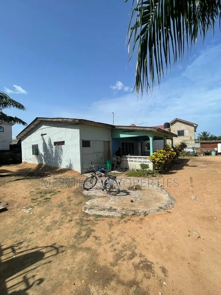 4bdrm House in Spintex Road for sale in Spintex