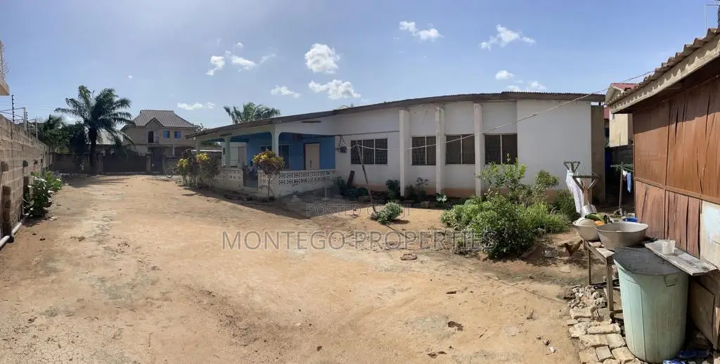 4bdrm House in Spintex Road for sale in Spintex