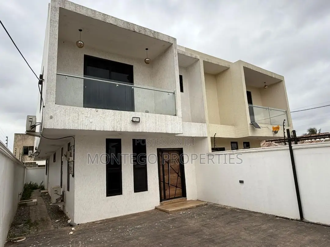 3bdrm House in Ashongman Estate for sale in Ashomang Estate