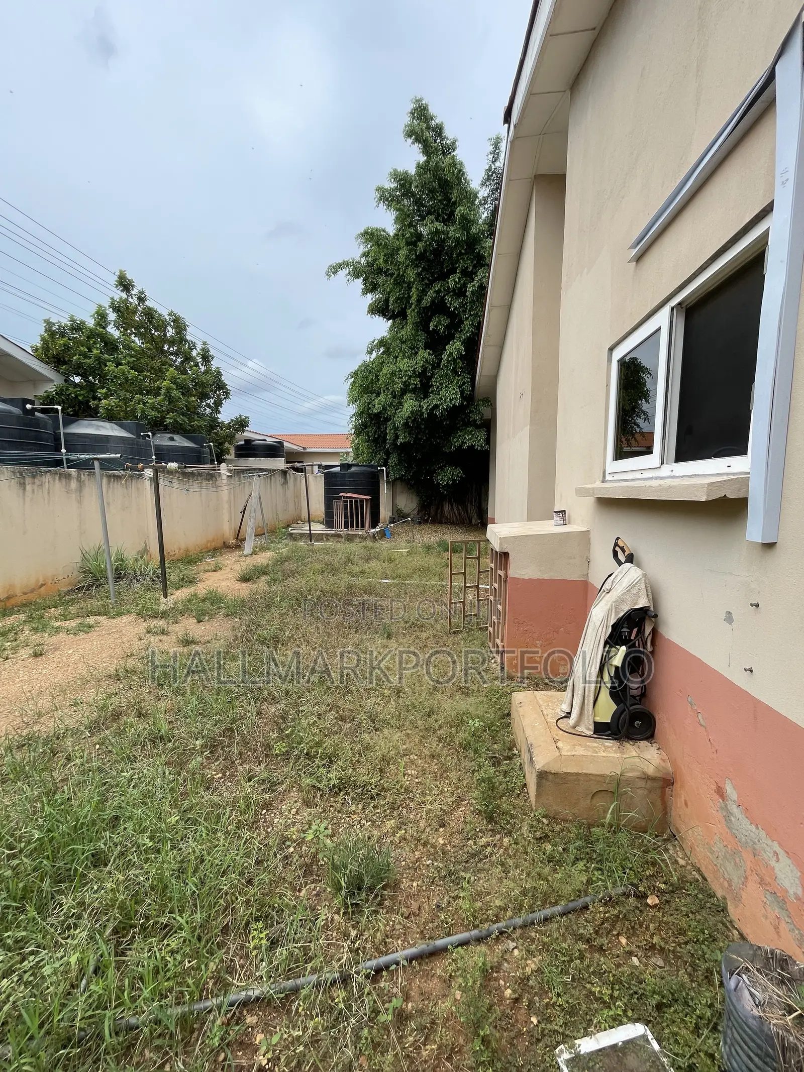 5bdrm House in Regimanuel Gray, Spintex for sale in Spintex