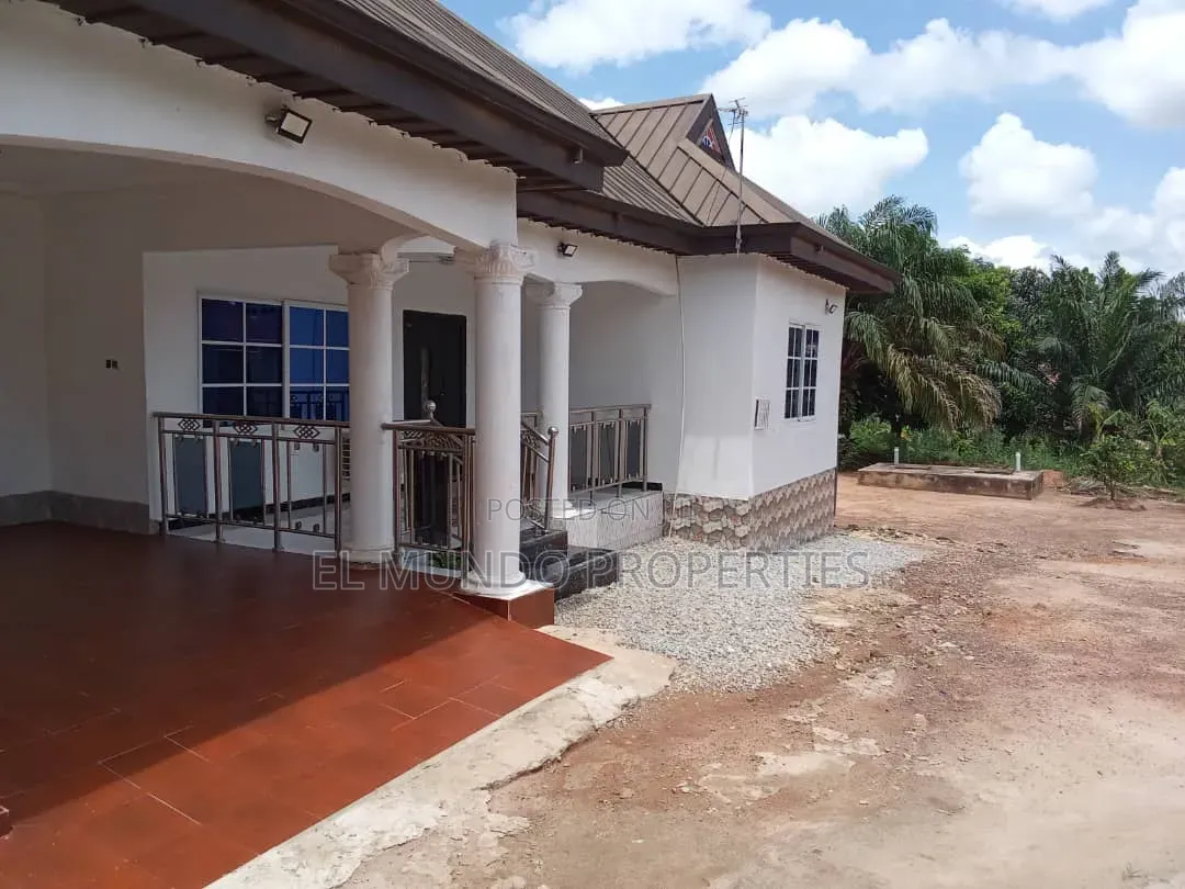 Furnished 5bdrm House in Tanoso Dominase, Kumasi Metropolitan for sale in Kumasi Metropolitan