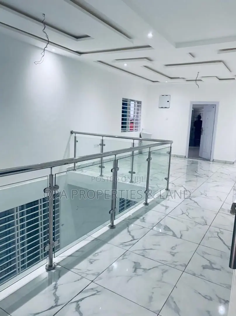 4bdrm House in Lakeside Estate for sale in Lake Side Estate
