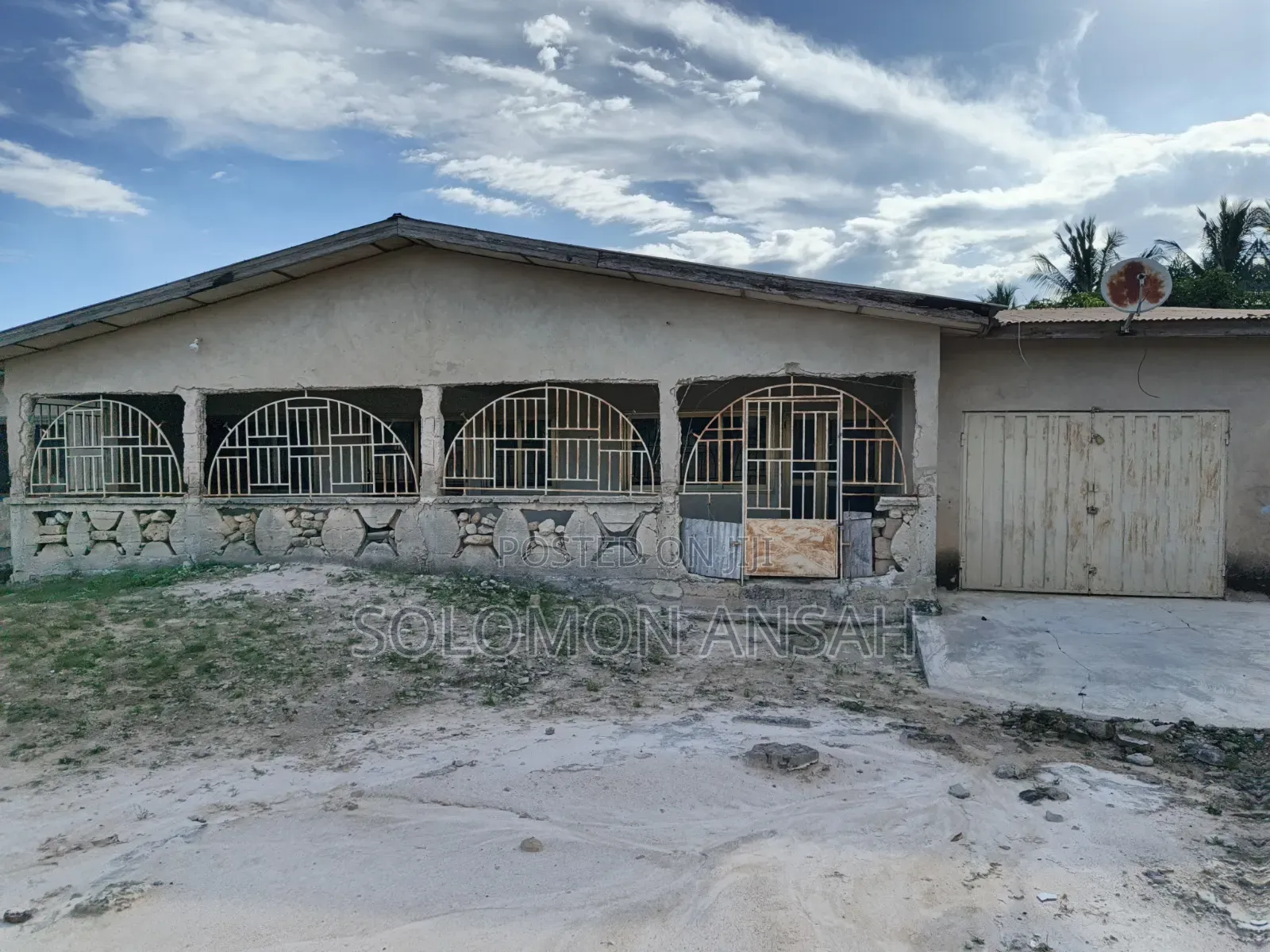6bdrm House in Free Will Agency, Kumasi Metropolitan for sale in Kumasi Metropolitan