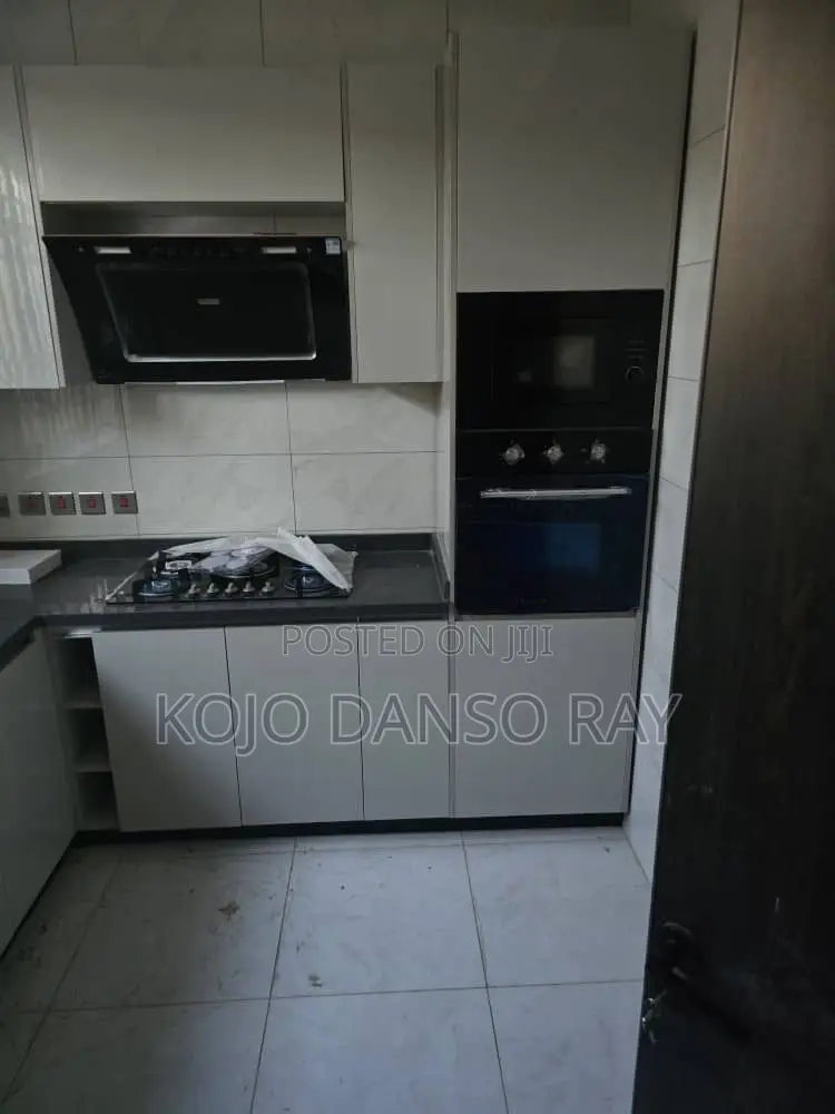 4bdrm House in Pandak Agency, Oyarifa for rent in Oyarifa