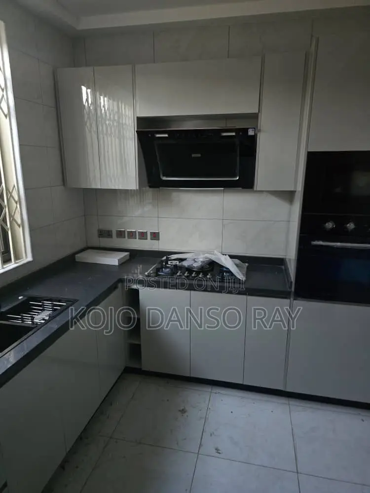 4bdrm House in Pandak Agency, Oyarifa for rent in Oyarifa
