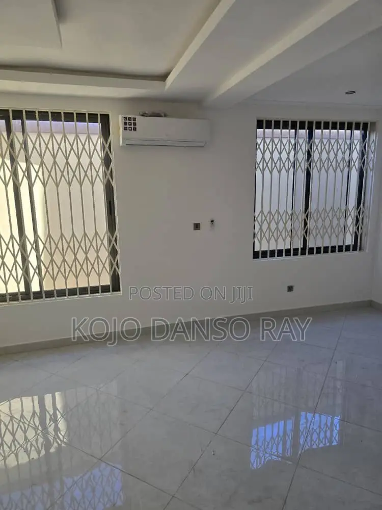 4bdrm House in Pandak Agency, Oyarifa for rent in Oyarifa