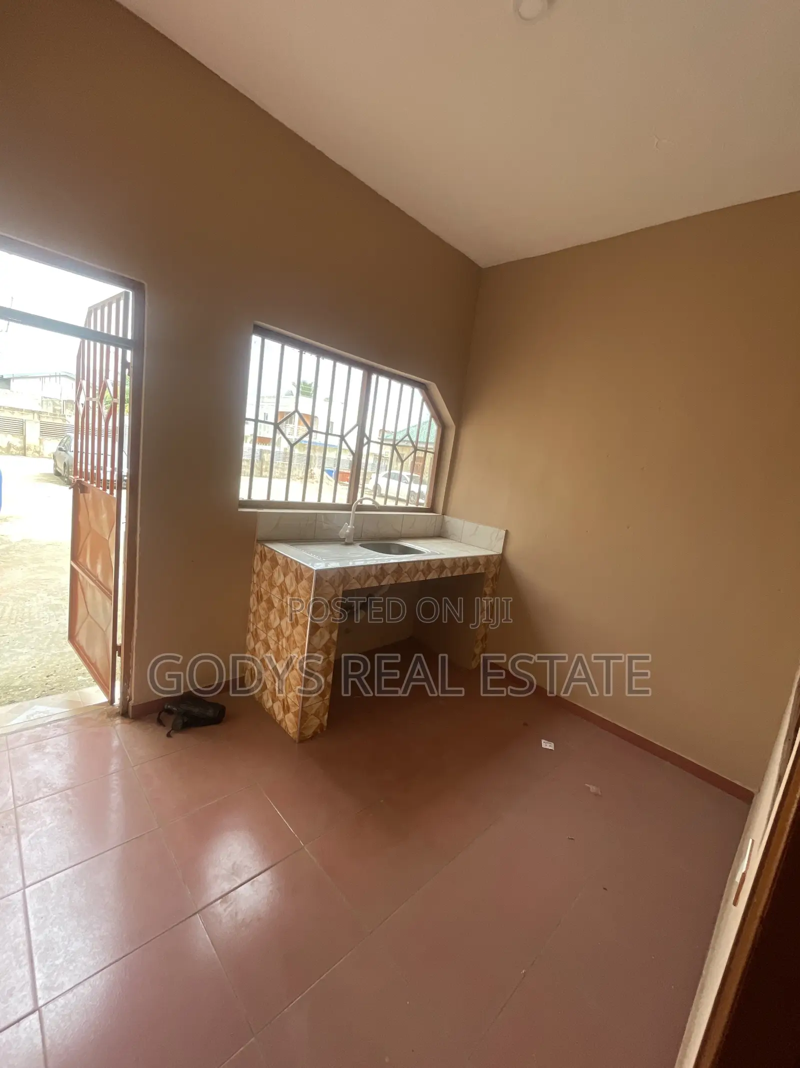 1bdrm Apartment in Lamptey, Kasoa for rent in Kasoa