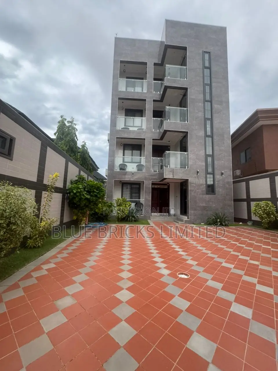 Furnished 3bdrm Apartment in Tseaddo, Trade Fair for rent in Trade Fair