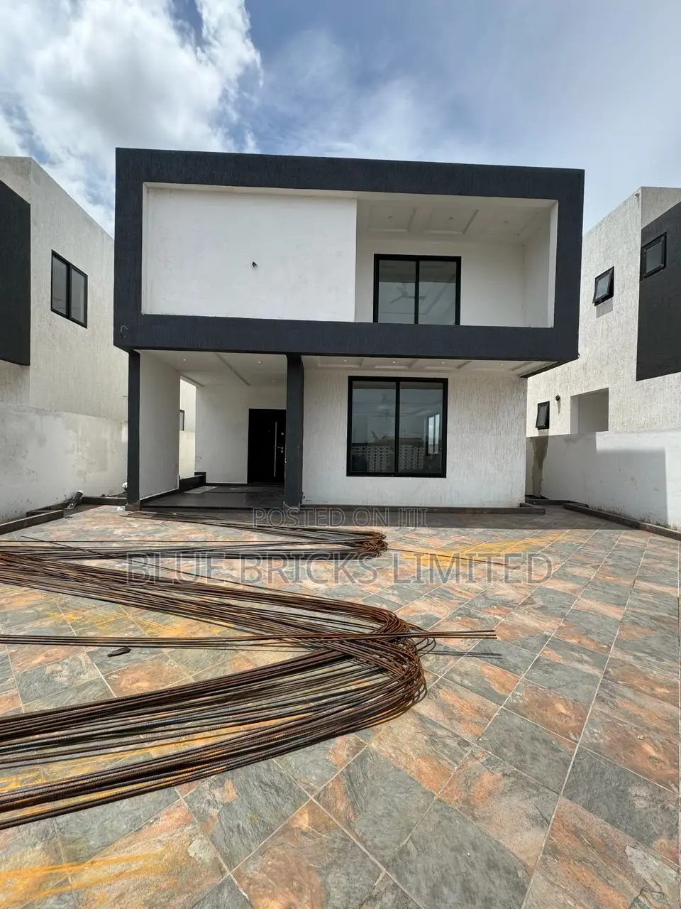 Furnished 4bdrm House in Manet for sale in Manet Court