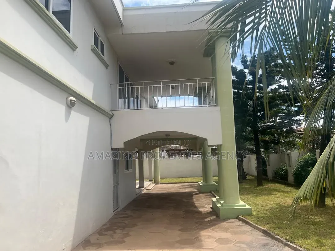 5bdrm House in Dzorwulu for sale in Dzorwulu