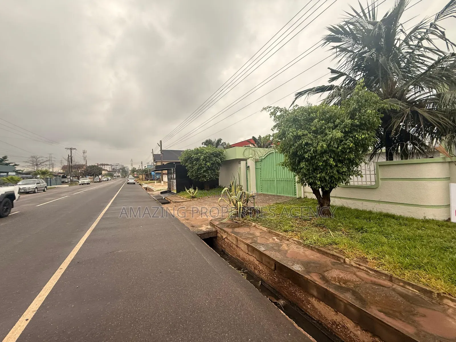 5bdrm House in Dzorwulu for sale in Dzorwulu