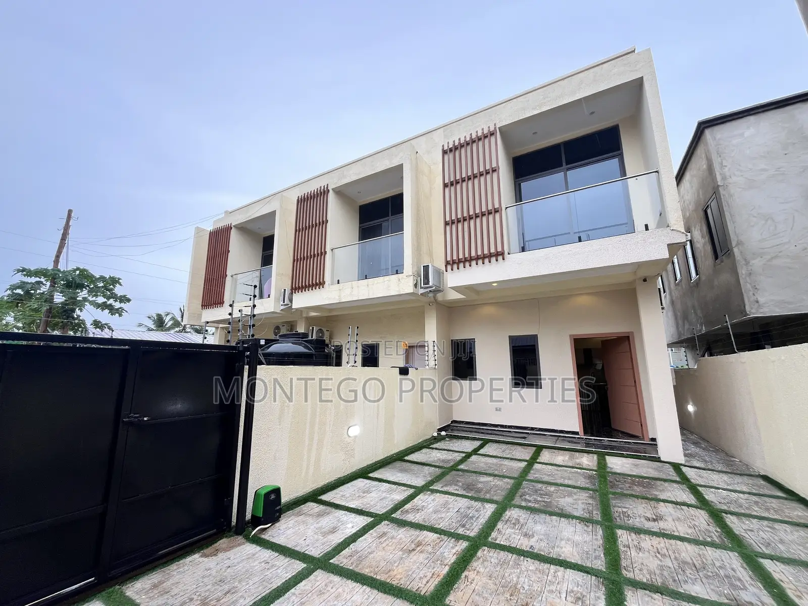 2bdrm House in Adjiringanor, School Junction for rent in School Junction
