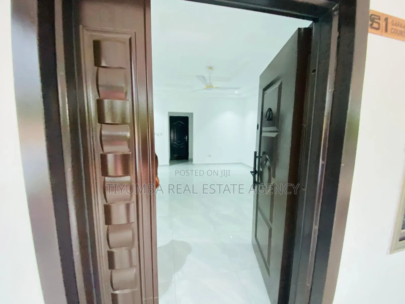 2bdrm Apartment in Tiyumba Real Estate, Dzorwulu for rent in Dzorwulu