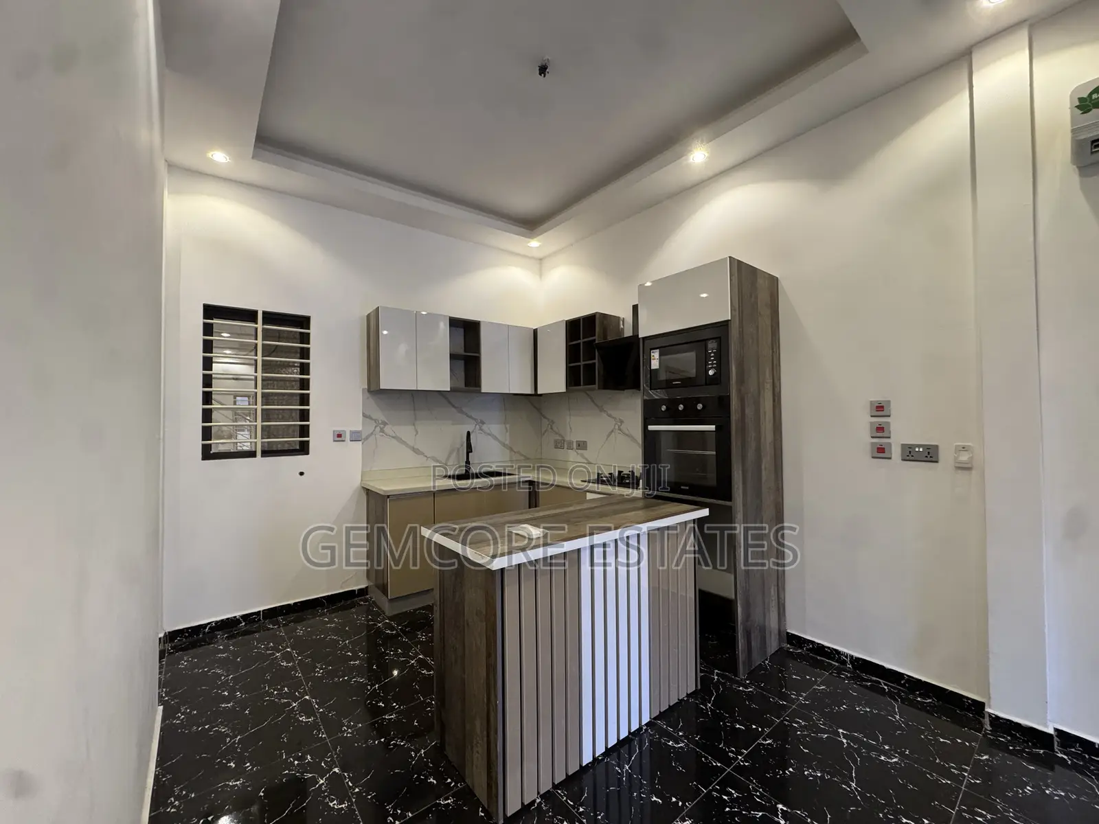 2bdrm Townhouse / Terrace in Nanakrom, Ashaley Botwe for rent in Ashaley Botwe