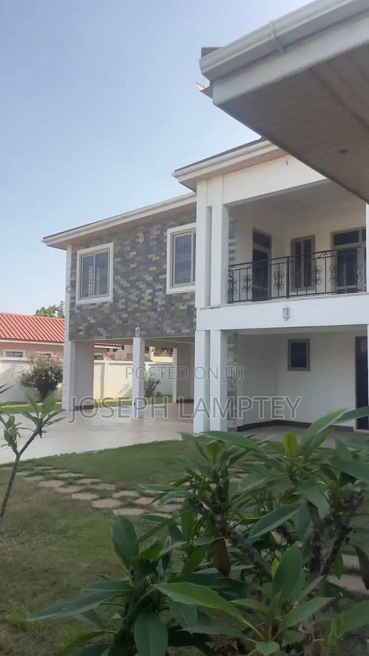 6bdrm House in Joseph Lamptey, American House for rent in American House