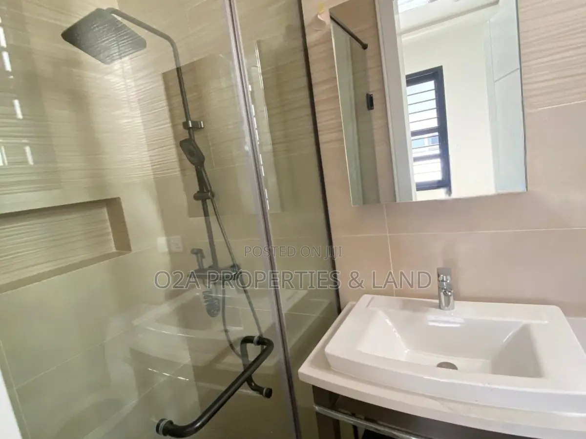 4bdrm House in Spintex, Baatsona Total for rent in Baatsona Total
