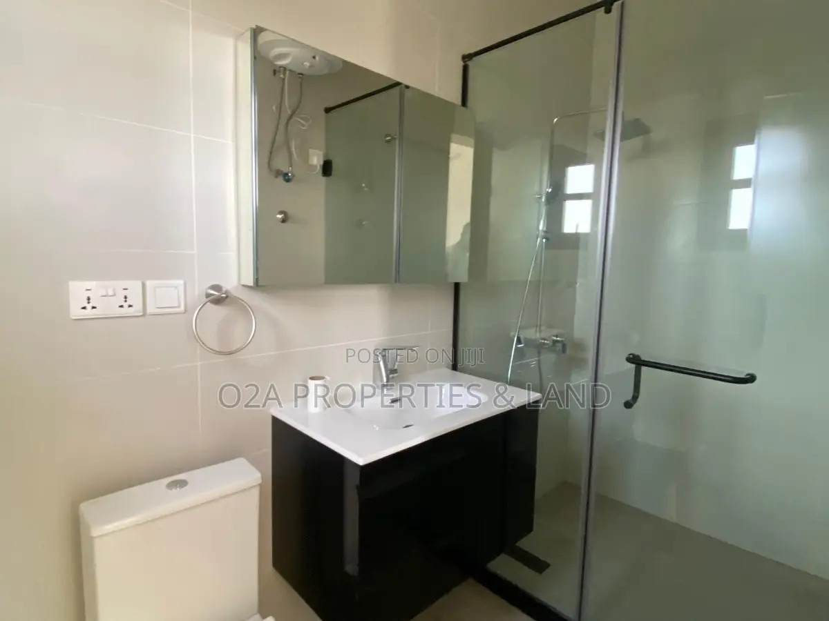 4bdrm House in Spintex, Baatsona Total for rent in Baatsona Total