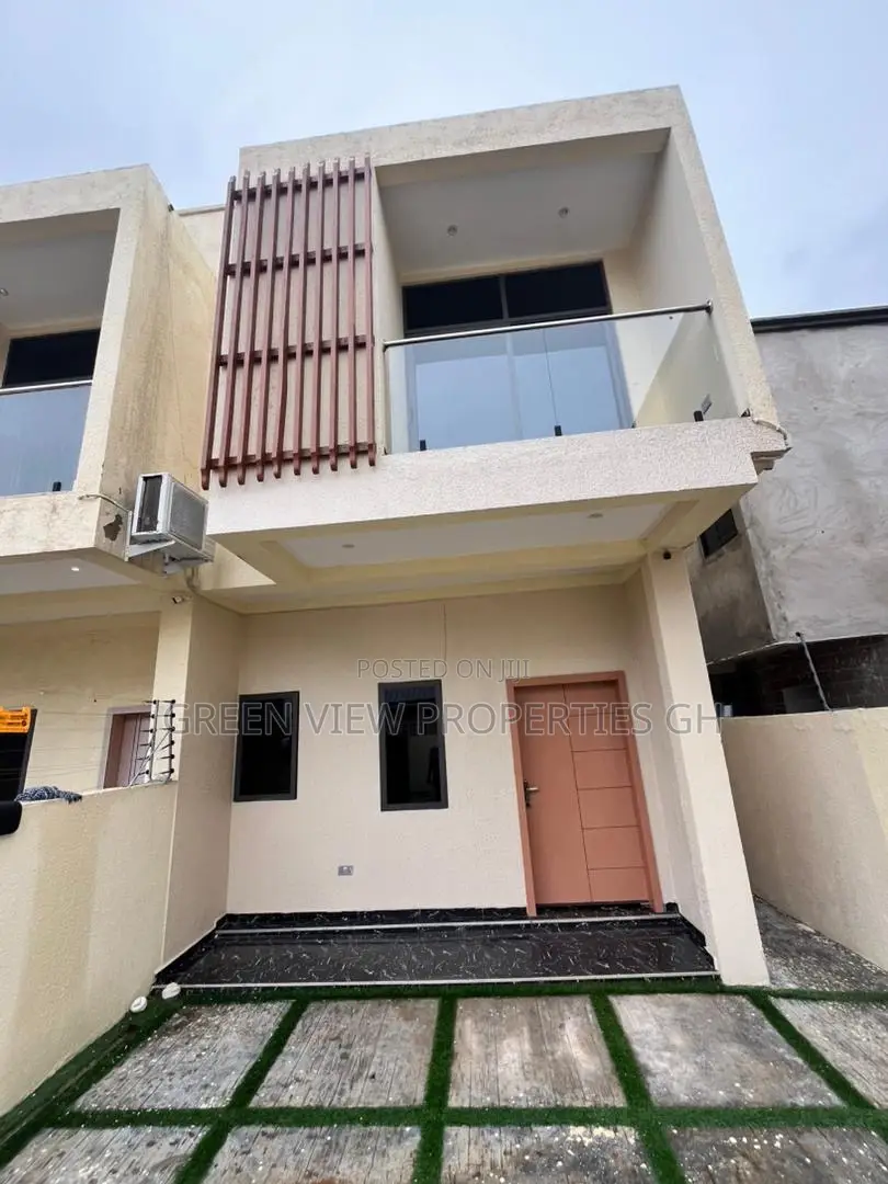 Furnished 2bdrm Duplex in Ashaley Botwe for sale in Ashaley Botwe