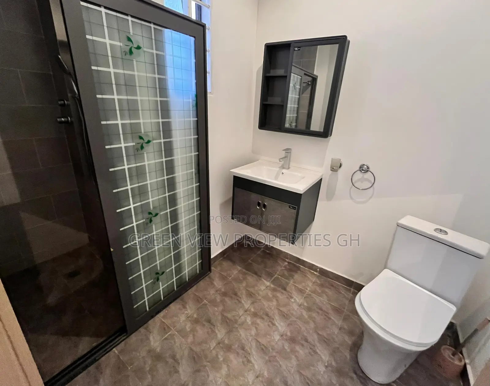 Furnished 2bdrm Duplex in Ashaley Botwe for sale in Ashaley Botwe