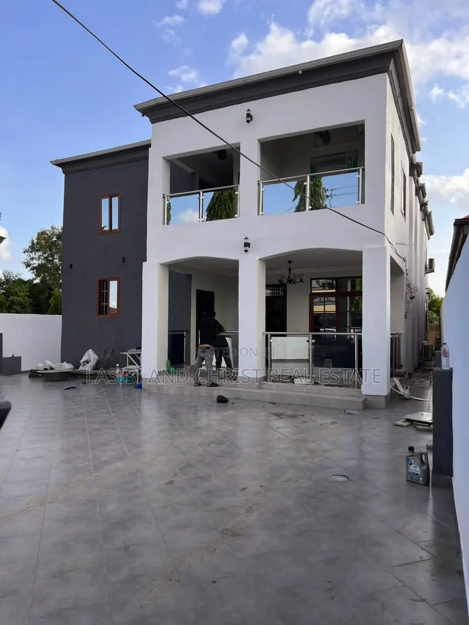 Furnished 6bdrm Maisonette in Lasisi And Christ, Ablekuma for sale in Ablekuma