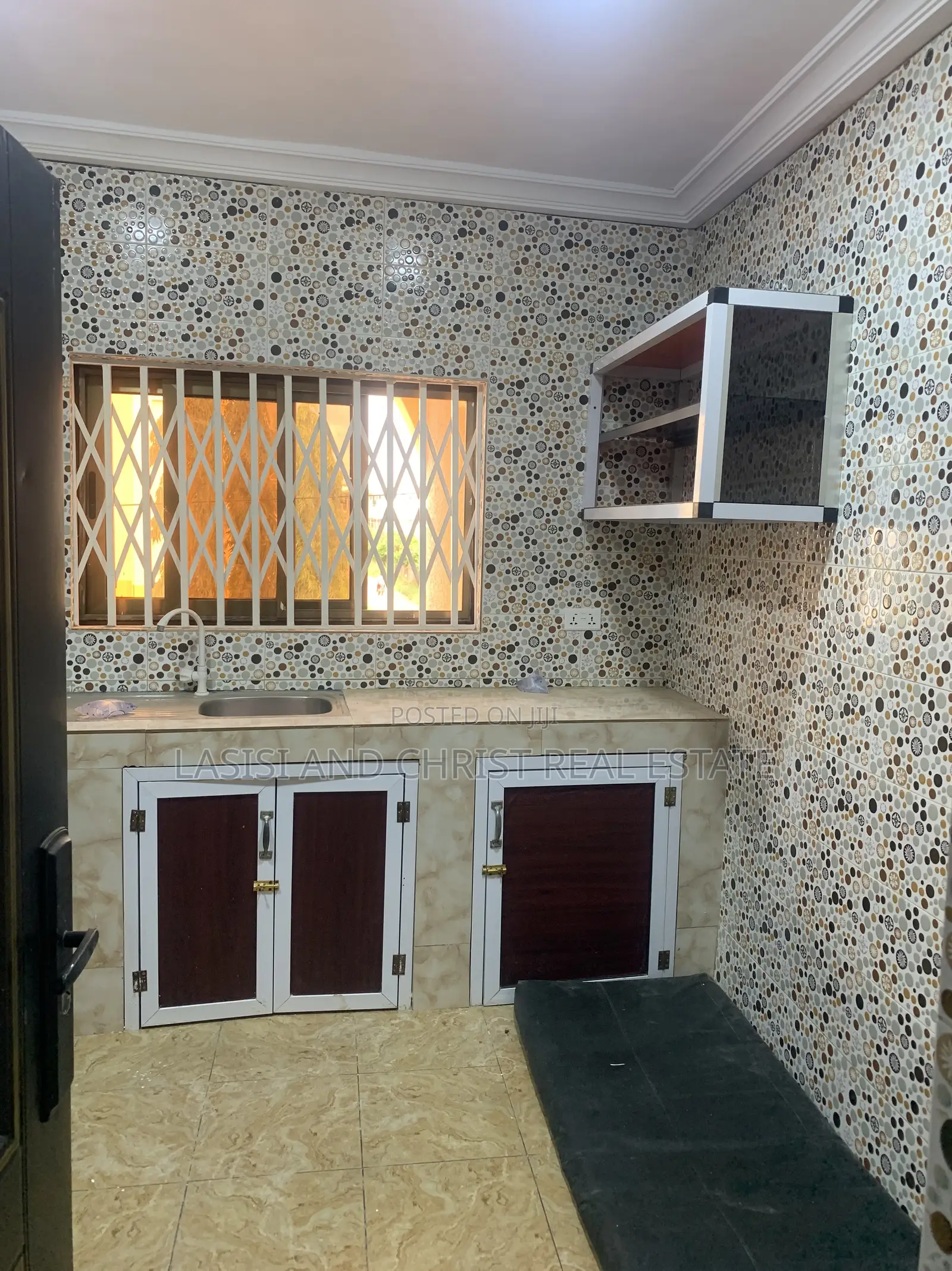 2bdrm Apartment in Lasisi And Christ, Amasaman for rent in Amasaman