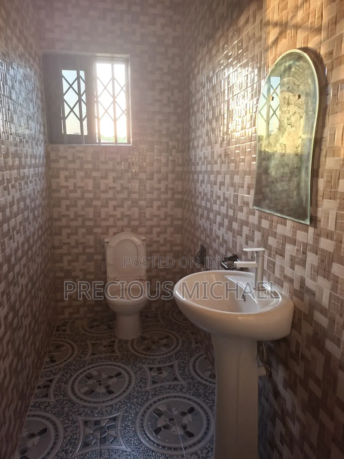 2bdrm Apartment in Yayra'S Apartment, Kasoa for sale in Kasoa