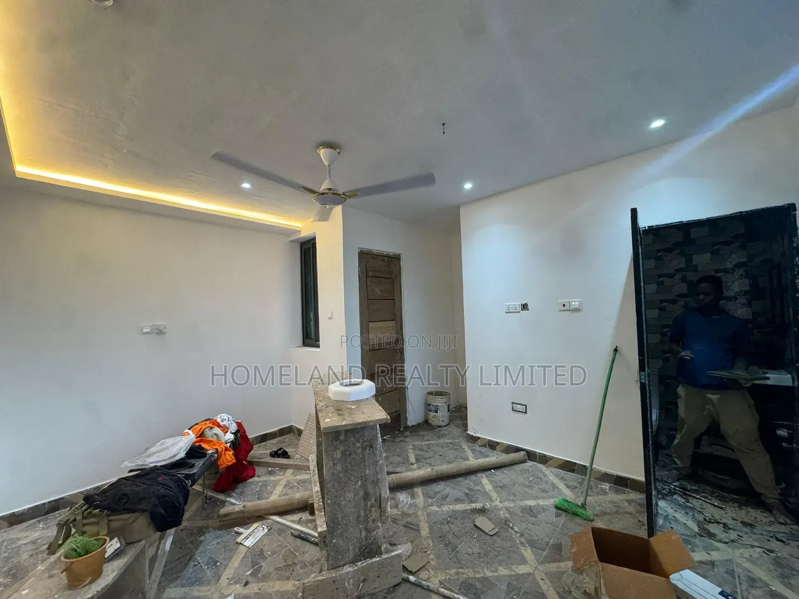 1bdrm Apartment in Ashaley Botwe, School Junction for rent in School Junction