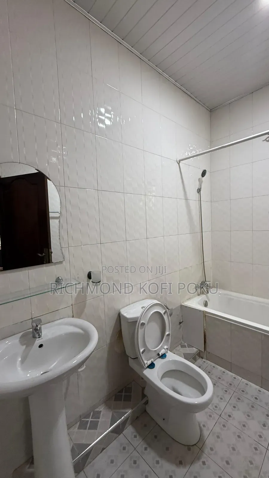 3bdrm House in Kofis Realty, Sakumono for rent in Sakumono