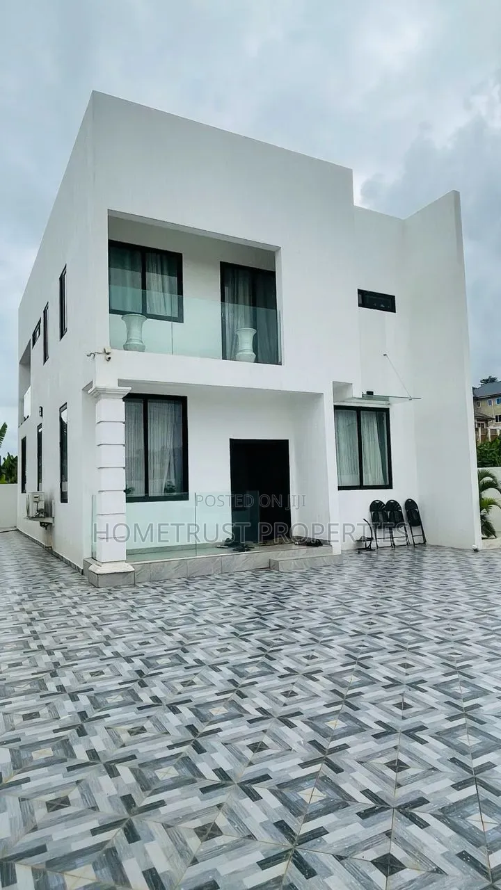 3bdrm Duplex in Amasaman Katapor for sale in Amasaman