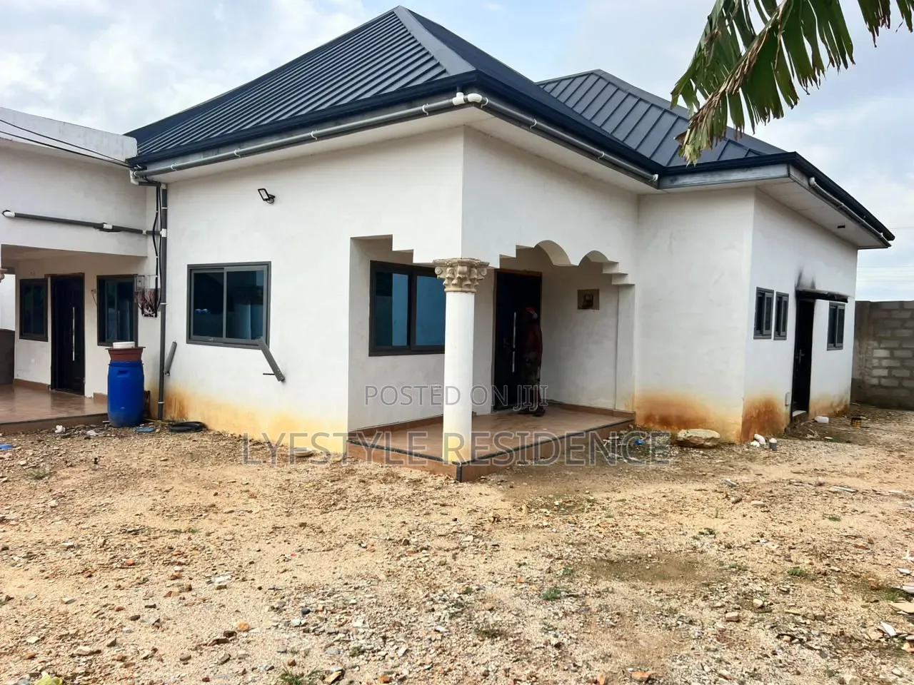 Mini Flat in Gas Station, Ablorh Adjei for rent in Ablorh Adjei