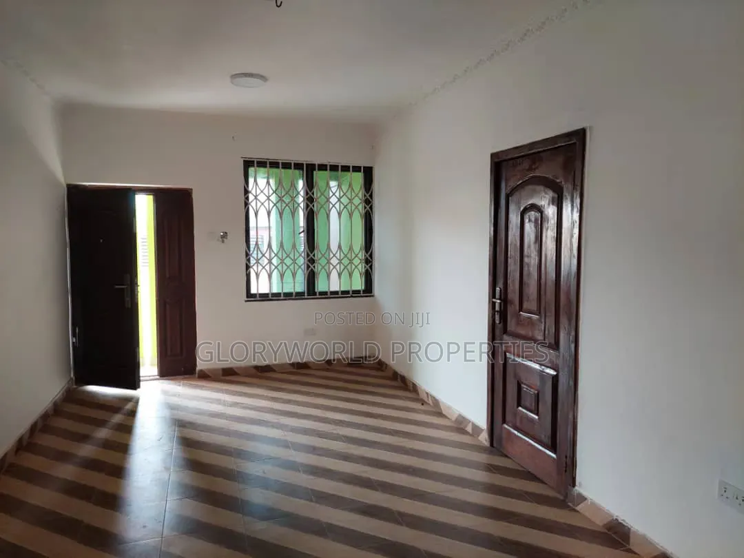 2bdrm Apartment in Baatsona Total for rent in Baatsona Total