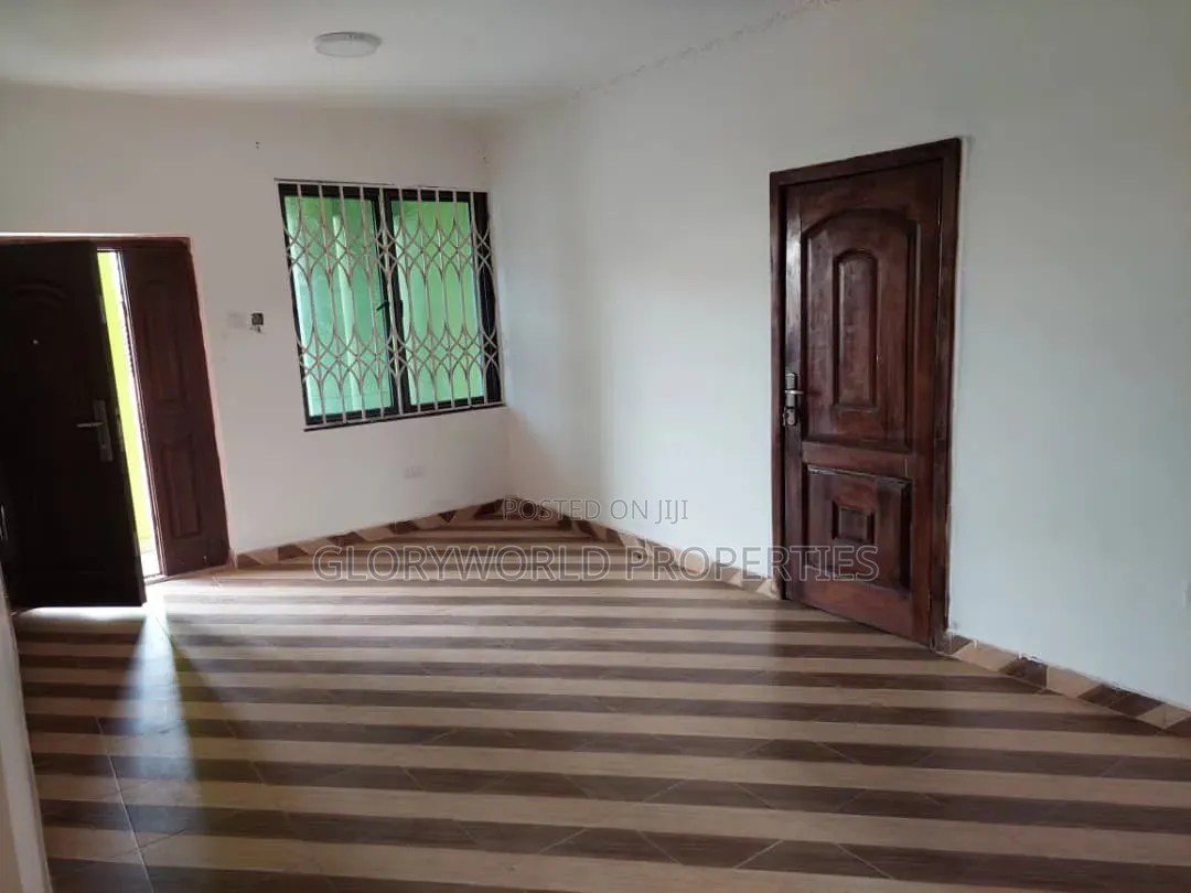 2bdrm Apartment in Baatsona Total for rent in Baatsona Total