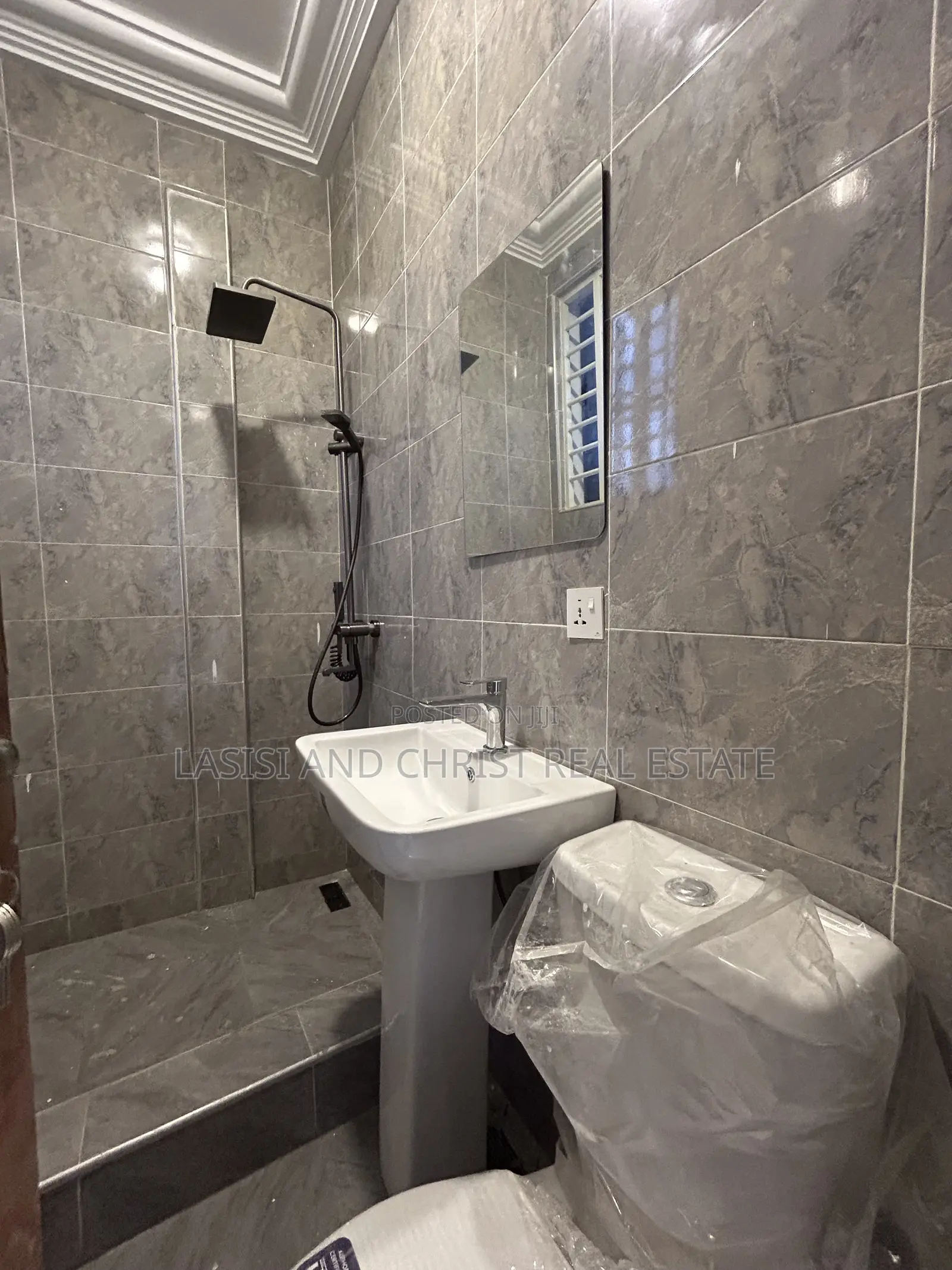 1bdrm Apartment in Lasisi And Christ, Amasaman for rent in Amasaman
