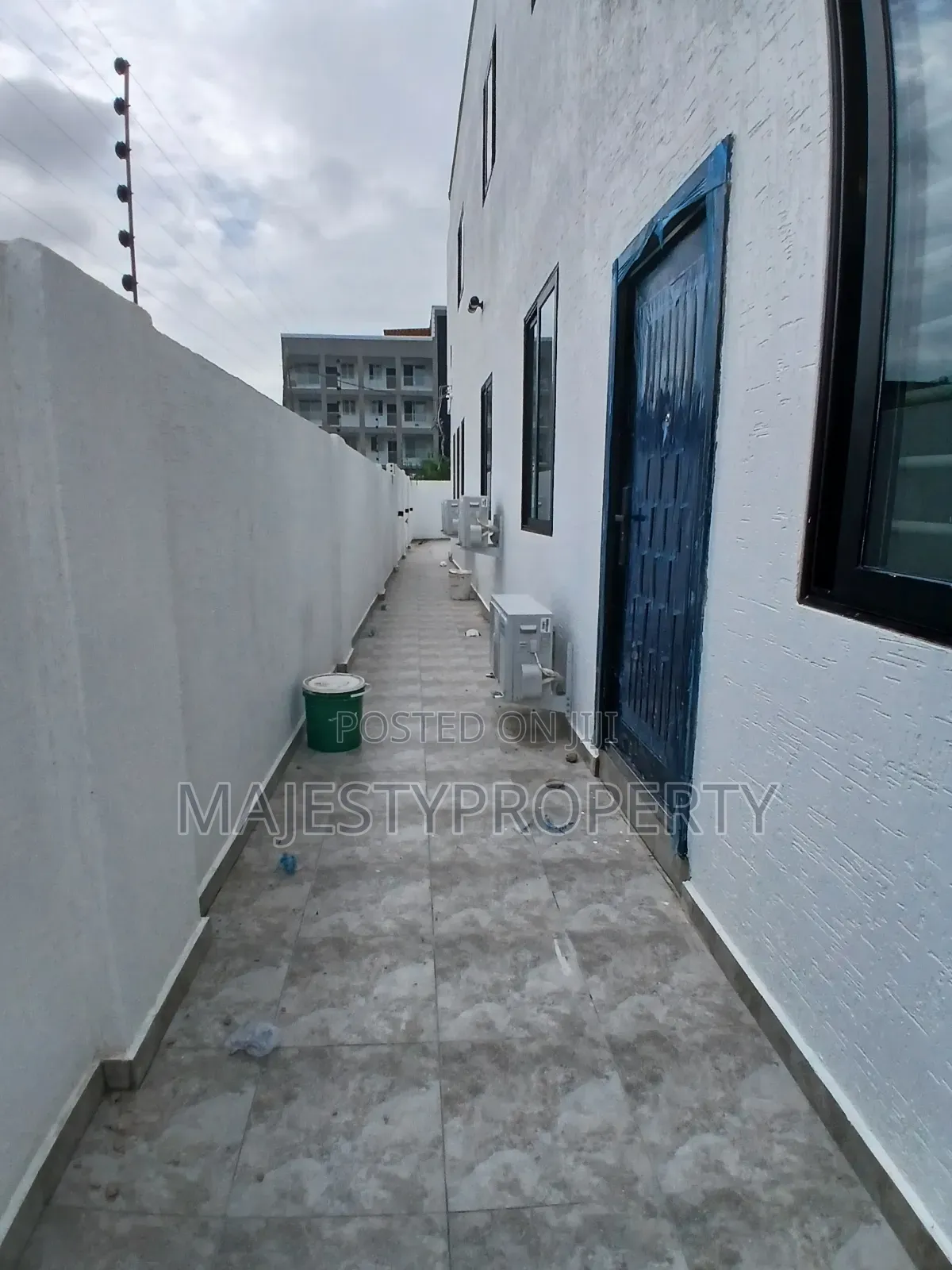 4bdrm House in East Legon Ogbojo, American House for sale in American House