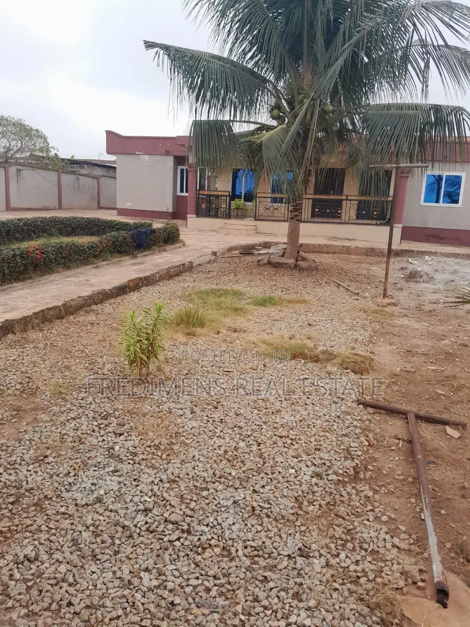 5bdrm House in Fredimens Real, Atwima Kwanwoma for sale in Atwima Kwanwoma