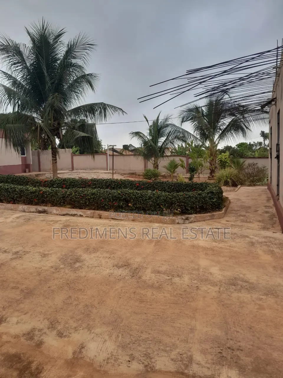 5bdrm House in Fredimens Real, Atwima Kwanwoma for sale in Atwima Kwanwoma