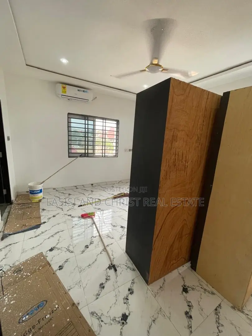 2bdrm Apartment in Lasisi And Christ, Kwabenya for rent in Kwabenya